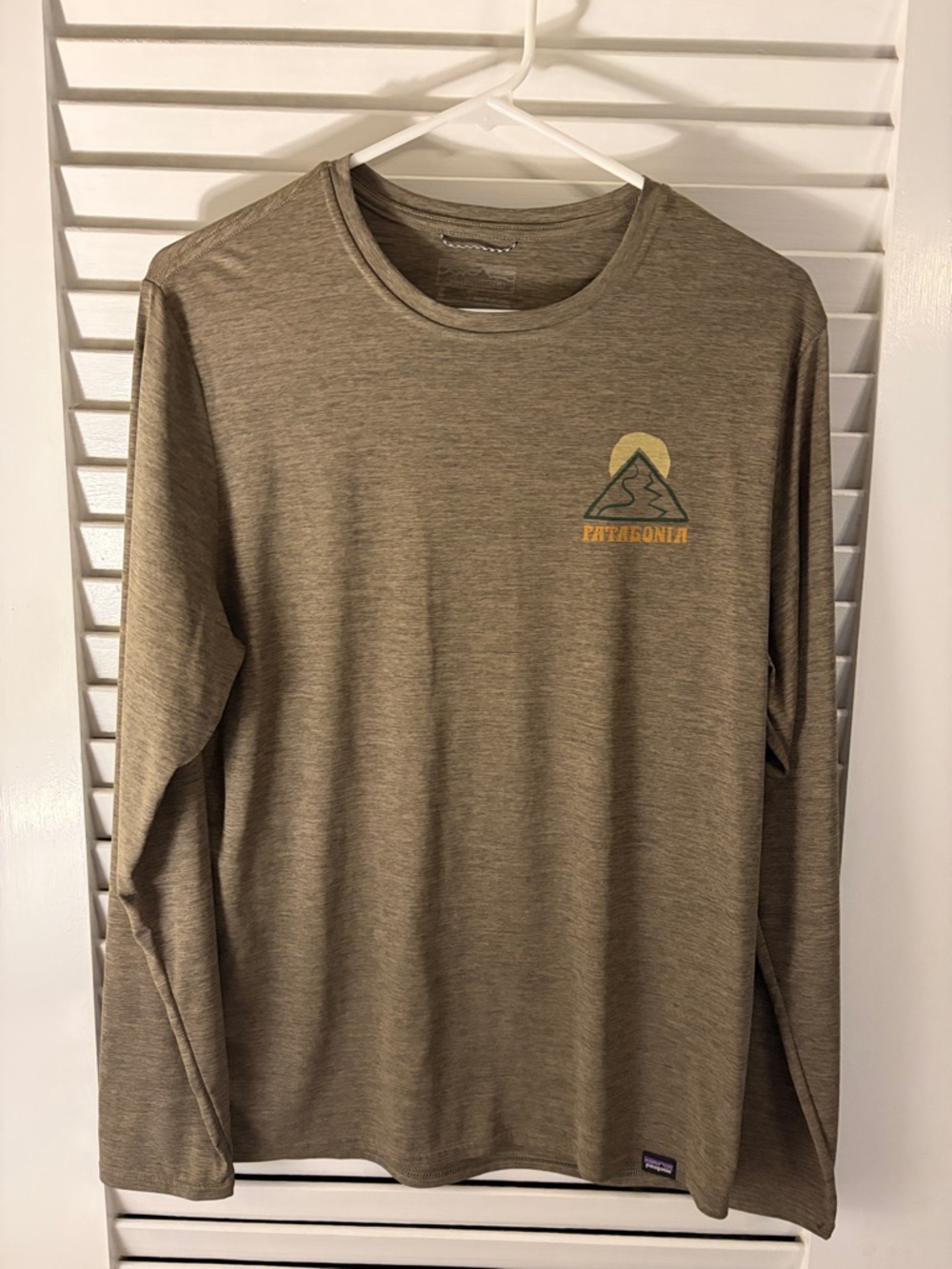 Patagonia capaline cool men’s size small
